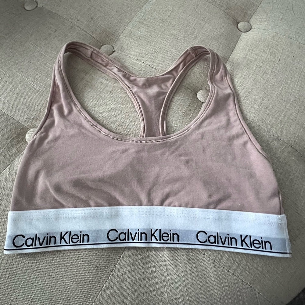 NWOT-Calvin Klein Racerback Bralette